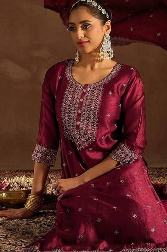 Ethnic Motifs Embroidered Thread Work Straight Kurta with Trousers & Dupatta