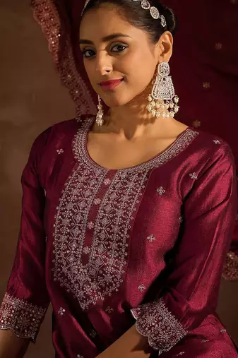 Ethnic Motifs Embroidered Thread Work Straight Kurta with Trousers & Dupatta