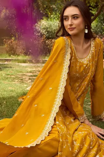 Ethnic Motifs Embroidered Round Neck Straight Kurta with Trousers & Dupatta