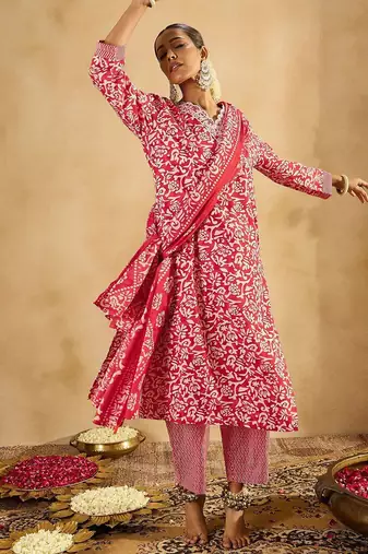 Red Floral Printed V-Neck Thread Work Straight Kurta With Trousers & Dupatta