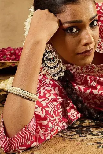 Red Floral Printed V-Neck Thread Work Straight Kurta With Trousers & Dupatta