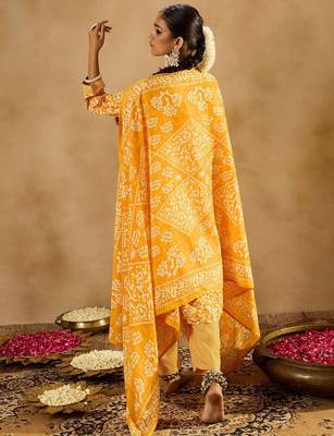 Mustard Floral Printed V-Neck Thread Work Straight Kurta With Trousers & Dupatta 5
