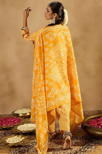Mustard Floral Printed V-Neck Thread Work Straight Kurta With Trousers & Dupatta