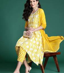 Women Floral Printed Empire Mirror Work Pure Cotton Kurta with Trousers & With Dupatta