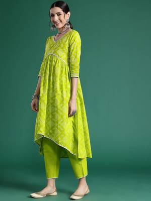 Women Bandhani Printed Empire Thread Work Pure Cotton Kurta with Trousers & With Dupatta 6