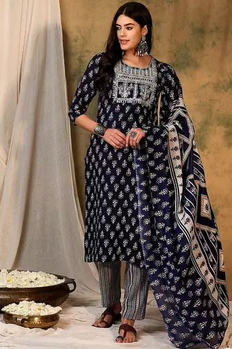 Ethnic Motifs Printed Thread Work Kurta With Trousers & Dupatta