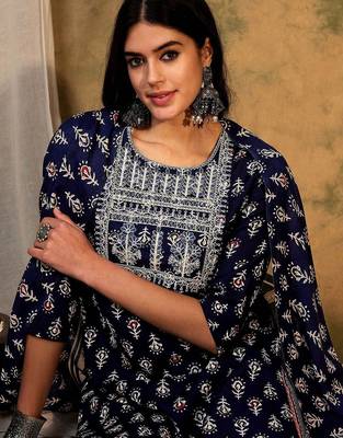 Ethnic Motifs Printed Thread Work Kurta With Trousers & Dupatta 2