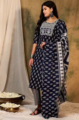Ethnic Motifs Printed Thread Work Kurta With Trousers & Dupatta