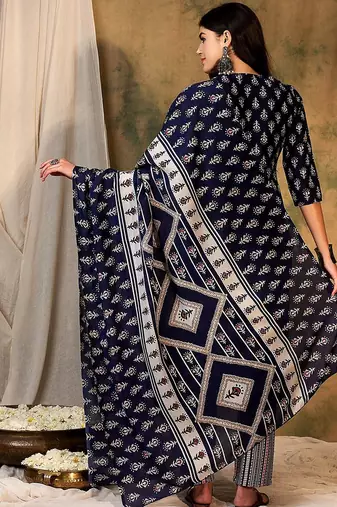 Ethnic Motifs Printed Thread Work Kurta With Trousers & Dupatta