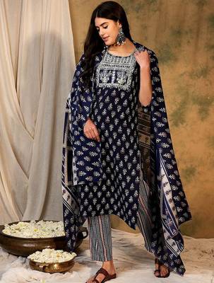 Ethnic Motifs Printed Thread Work Kurta With Trousers & Dupatta 6