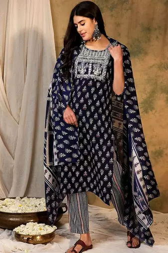 Ethnic Motifs Printed Thread Work Kurta With Trousers & Dupatta