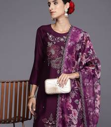 Women Floral Embroidered Regular Beads and Stones Kurta with Trousers & Dupatta