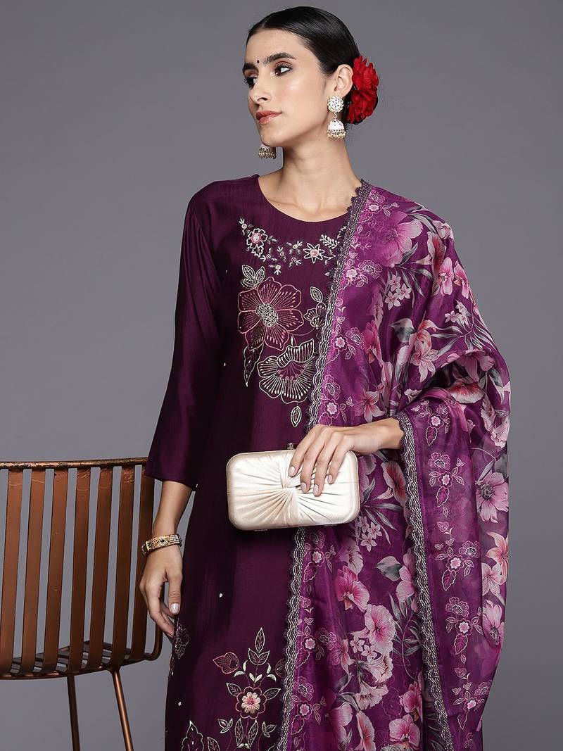 Women Floral Embroidered Regular Beads and Stones Kurta with Trousers & Dupatta