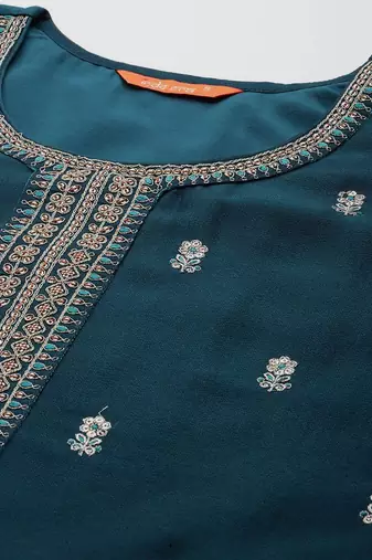 Floral Embroidered Regular Sequinned Kurta with Trousers & Dupatta