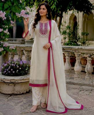 OFF-white color fancy embroidery cording dori sequin work with latkan lace border organza kurti set 1