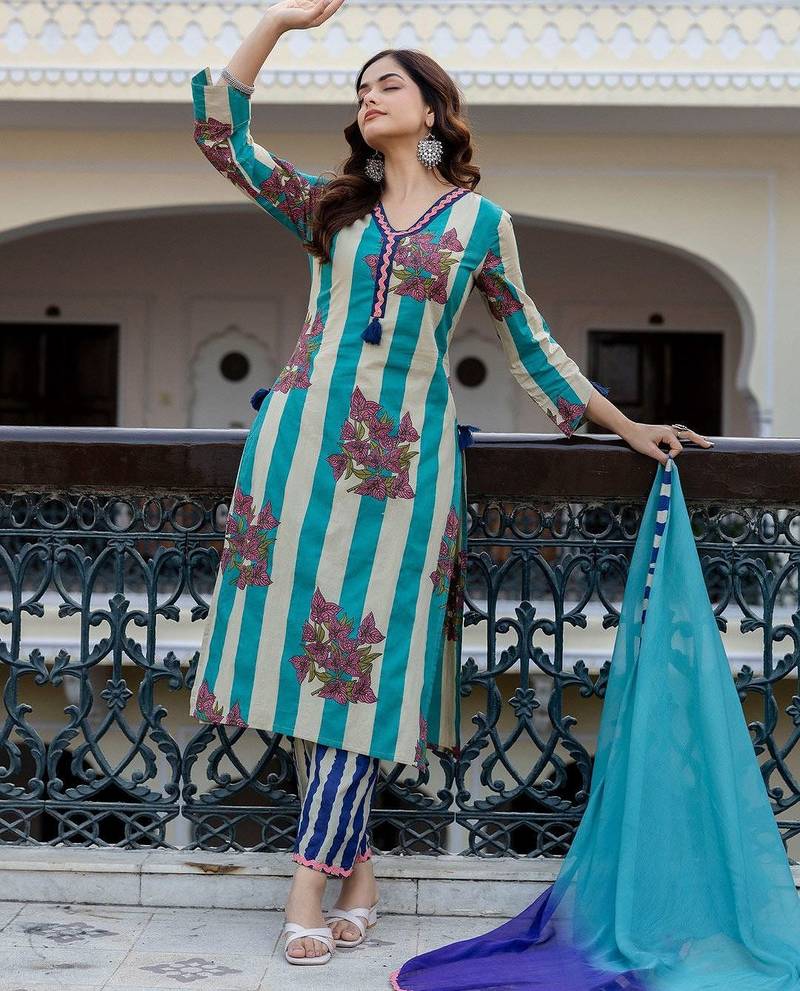 Women Printed Regular Pure Cotton Kurta with Trousers & With Dupatta