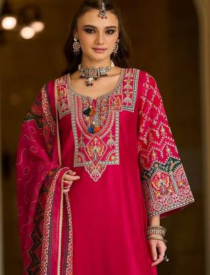 Ethnic Motifs Embroidered Notch Neck Thread Work Kurta With Trousers & Dupatta 2