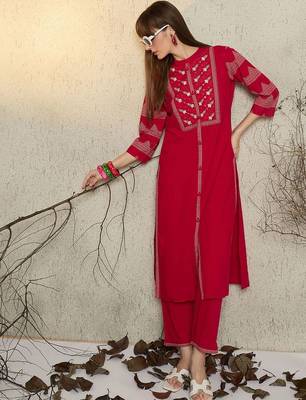 Women Ethnic Motifs Print Regular Beads and Stones Pure Cotton Kurta with Trouser 5