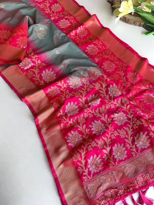 grey color zari weaves contrast pallu and designer chaap border dual tone silk blend saree 3