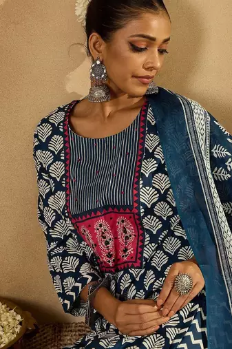 Ethnic Motifs Printed Thread Work Pure Cotton Kurta with Trousers & Dupatta