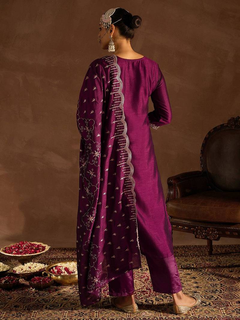 Burgundy Embroidered Regular Thread Work Straight Kurta With Trousers & Dupatta