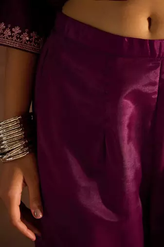 Burgundy Embroidered Regular Thread Work Straight Kurta With Trousers & Dupatta