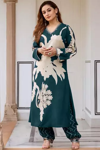 Women Floral Printed Regular Sequinned Kurta with Salwar