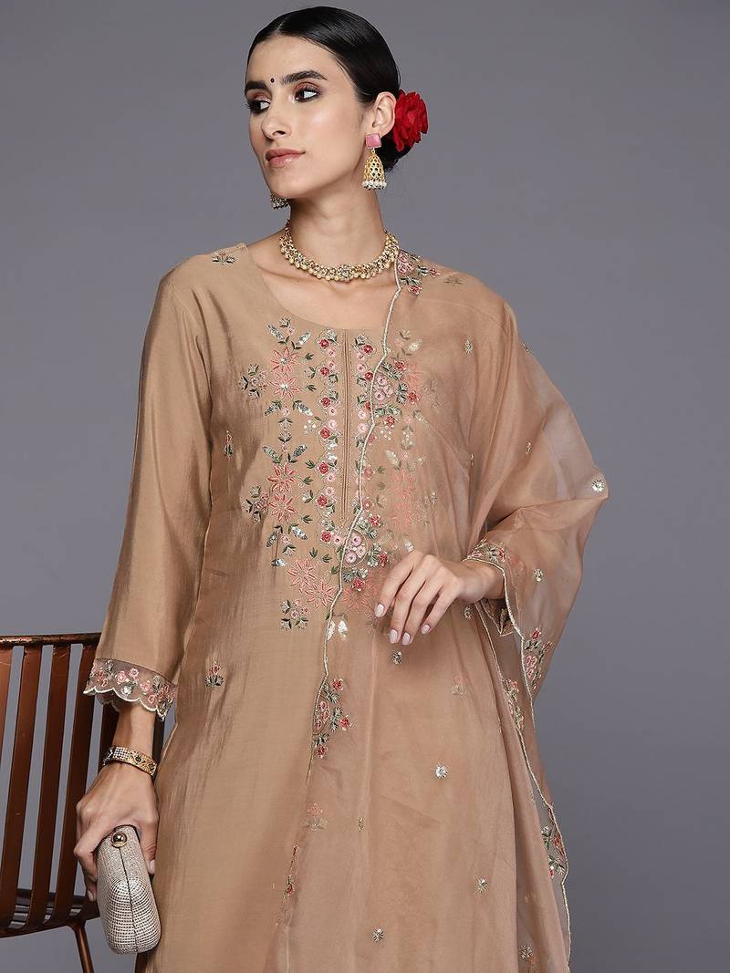 Women Floral Embroidered Regular Thread Work Kurta with Trousers & With Dupatta