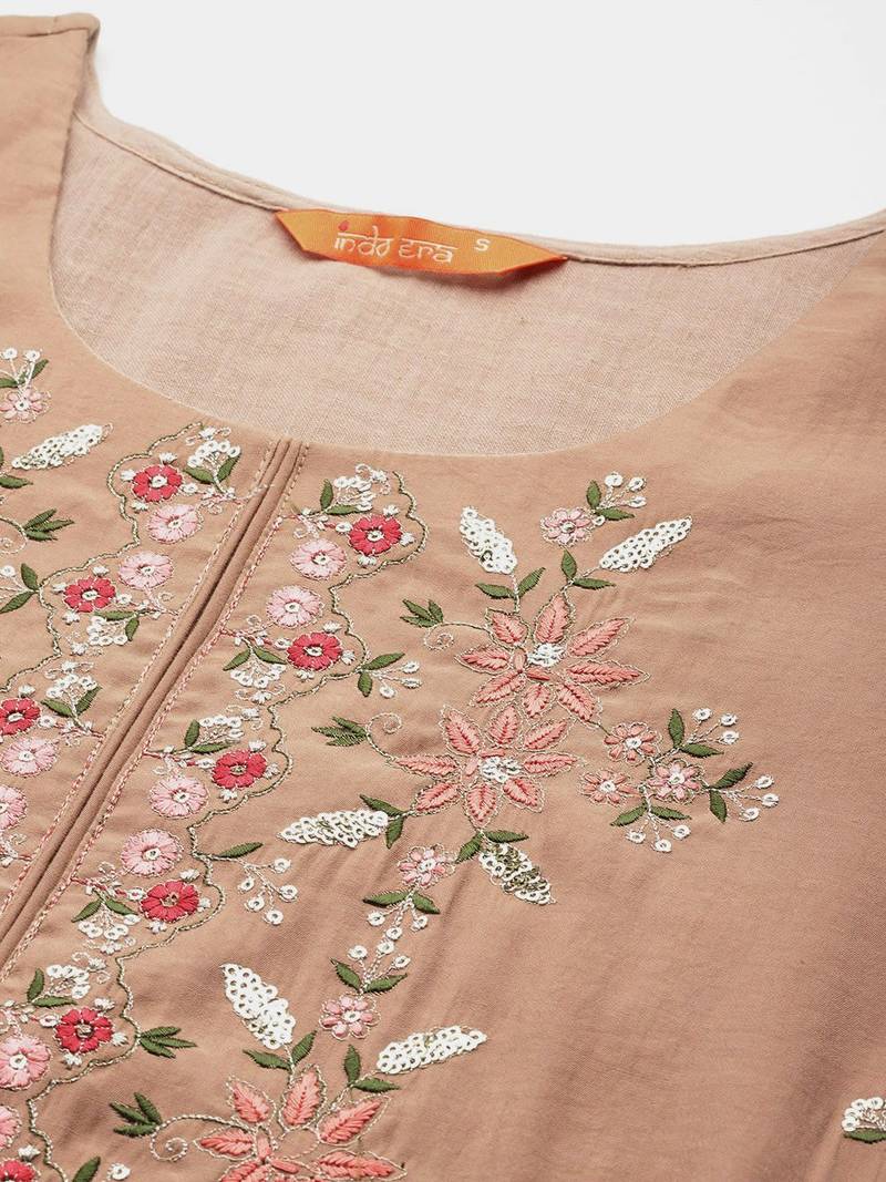 Women Floral Embroidered Regular Thread Work Kurta with Trousers & With Dupatta