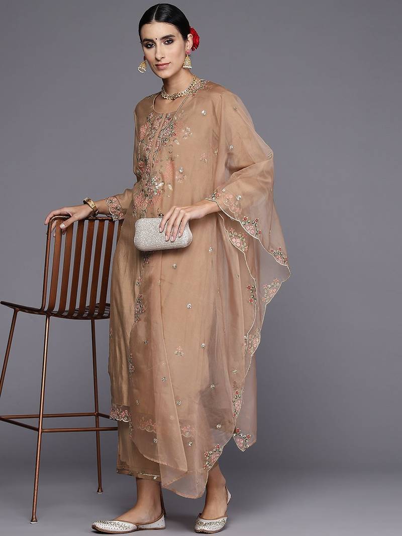 Women Floral Embroidered Regular Thread Work Kurta with Trousers & With Dupatta