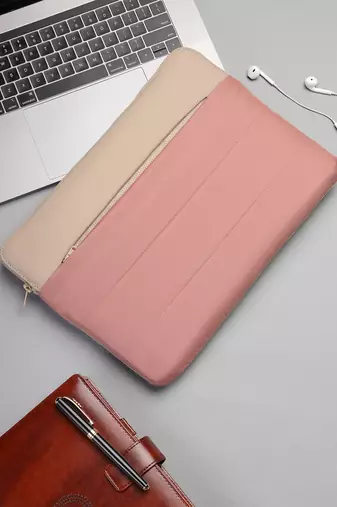   dusty pink polyester colour blocked laptop sleeve (upto 16")