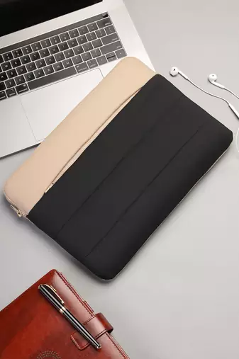   black & beige polyester colour blocked laptop sleeve (upto 14")