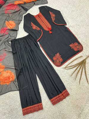 black color embroidery and thread work cotton kurti salwar set 5