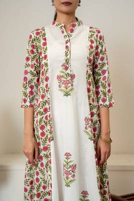 Red floral hand block printed cotton kurta pant set of 2 4