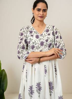 Lavender floral hand block printed cotton kurta pant set 3