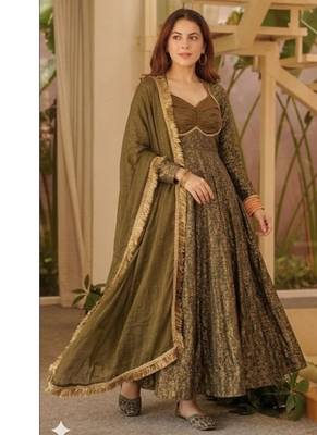 gold jacquard floral full stitched anarkali suit  2