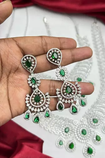 Emerald Green Cubic Zirconia Bridal Jewelry Set, Pakistani Indian Wedding Necklace Earrings Maang Tikka