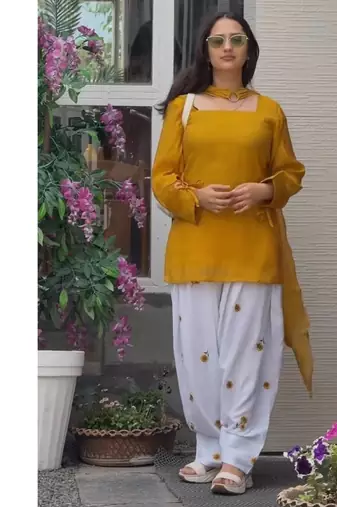 yelllow print cotton full stitched farshi salwar