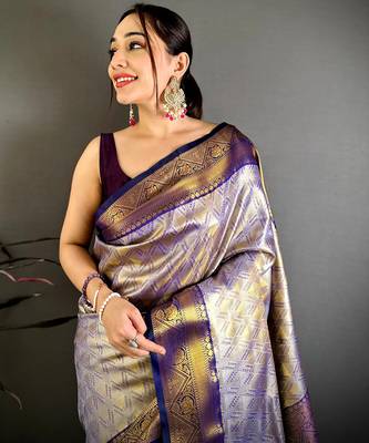 Women's navy blue soft silk leheriya saree with unstitched blouse 4