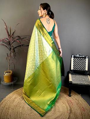 Women's light green soft silk leheriya saree with unstitched blouse 3