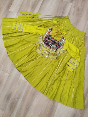 Parrot Green Roman Attractive Chaniya Choli (Free Size Stitched) 7