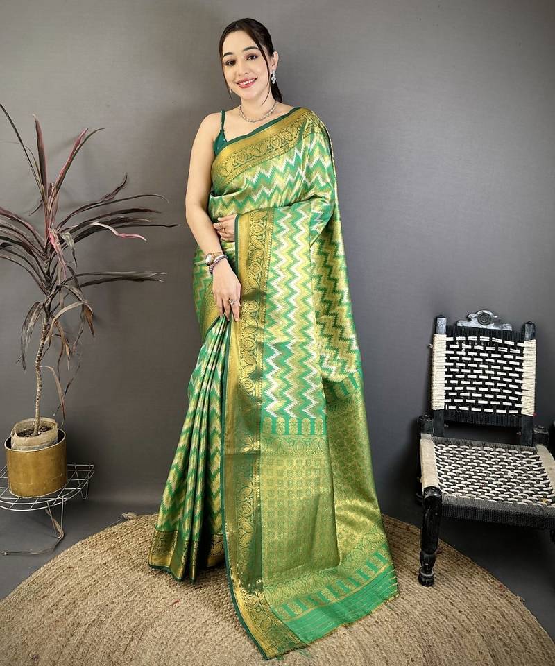 Women's light green soft silk leheriya saree with unstitched blouse