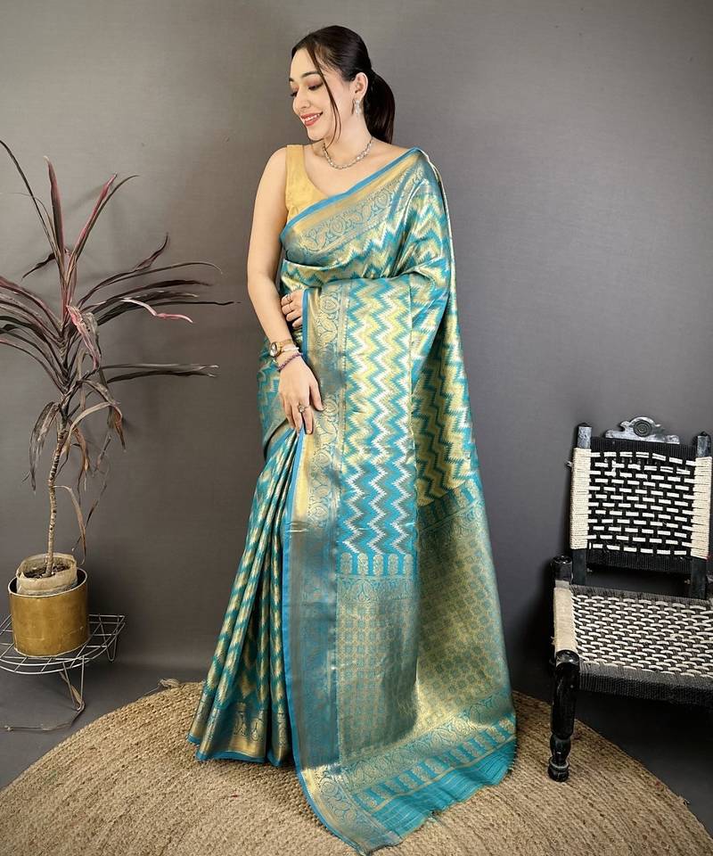 Women's sea green soft silk leheriya saree with unstitched blouse