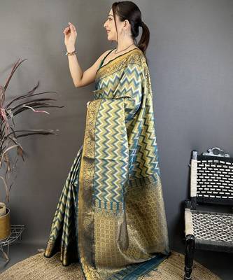 Women's green soft silk leheriya saree with unstitched blouse 2