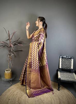 Women's wine soft silk leheriya saree with unstitched blouse 2