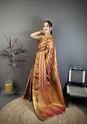 Women's maroon soft silk leheriya saree with unstitched blouse 2