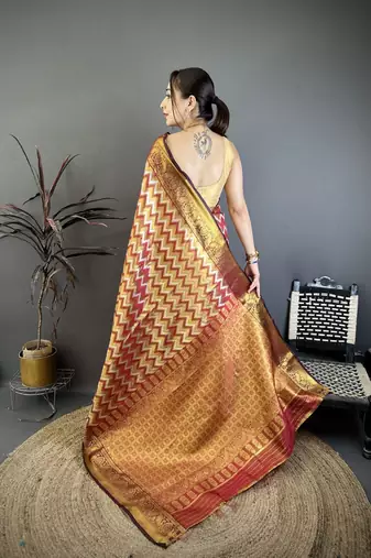 women's maroon soft silk blend saree with unstitched blouse