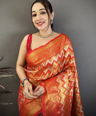 Women's red soft silk leheriya saree with unstitched blouse 4