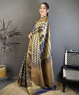Women's navy blue soft silk leheriya saree with unstitched blouse 2
