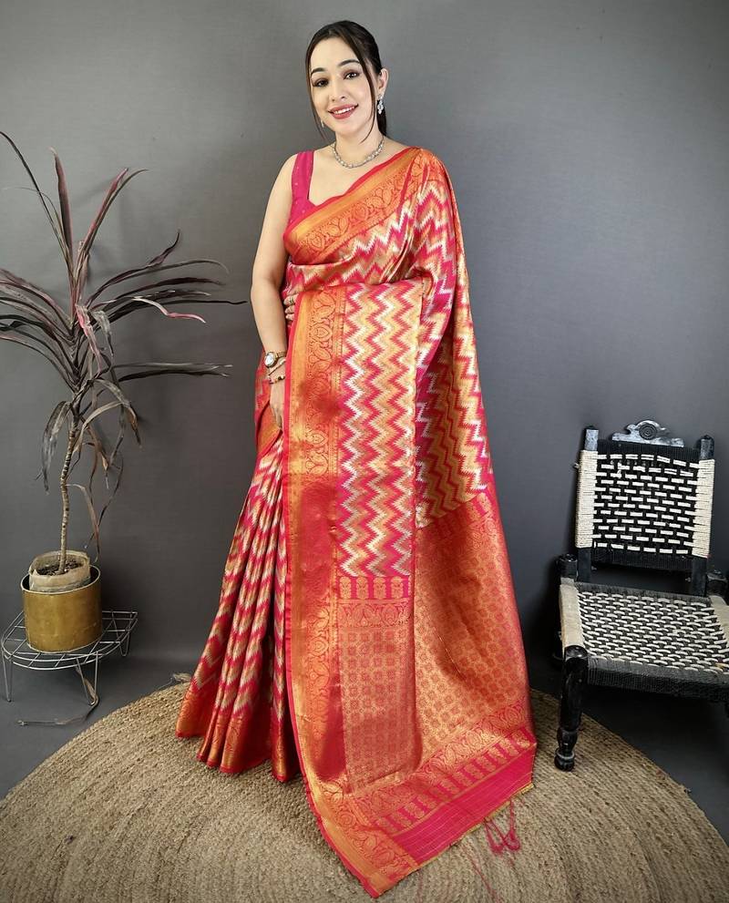 Women's pink soft silk leheriya saree with unstitched blouse